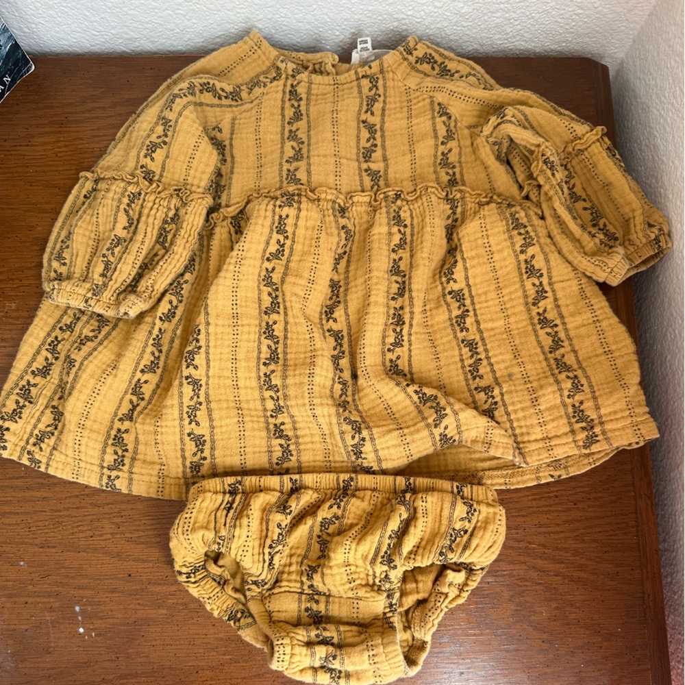 Baby dress